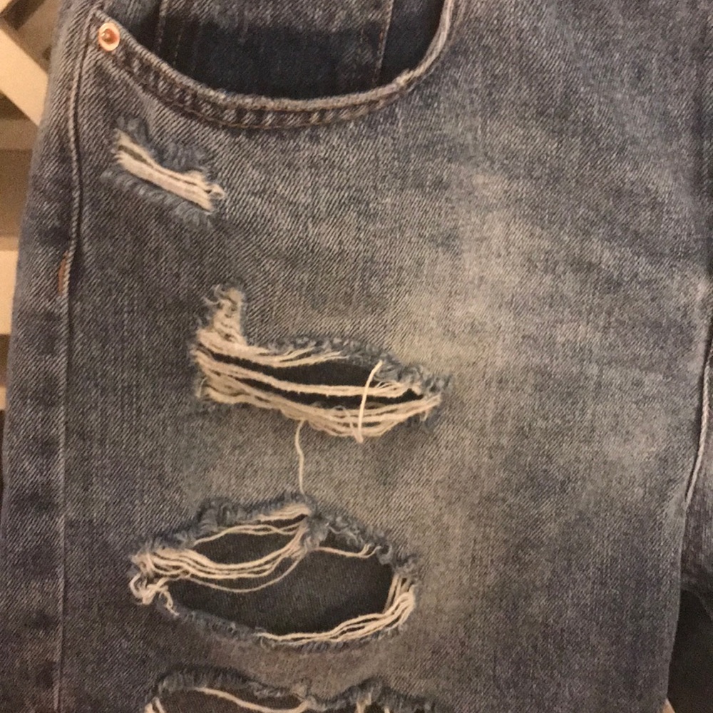 Jean Ripped Shorts - Picture 3 of 5
